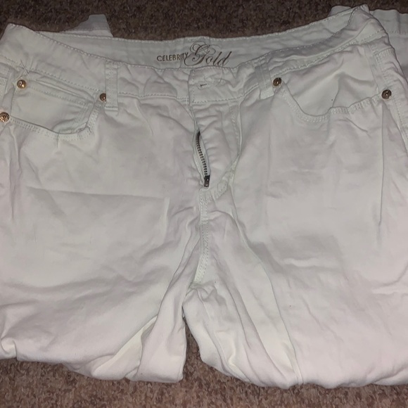 Whit capris - Picture 1 of 2